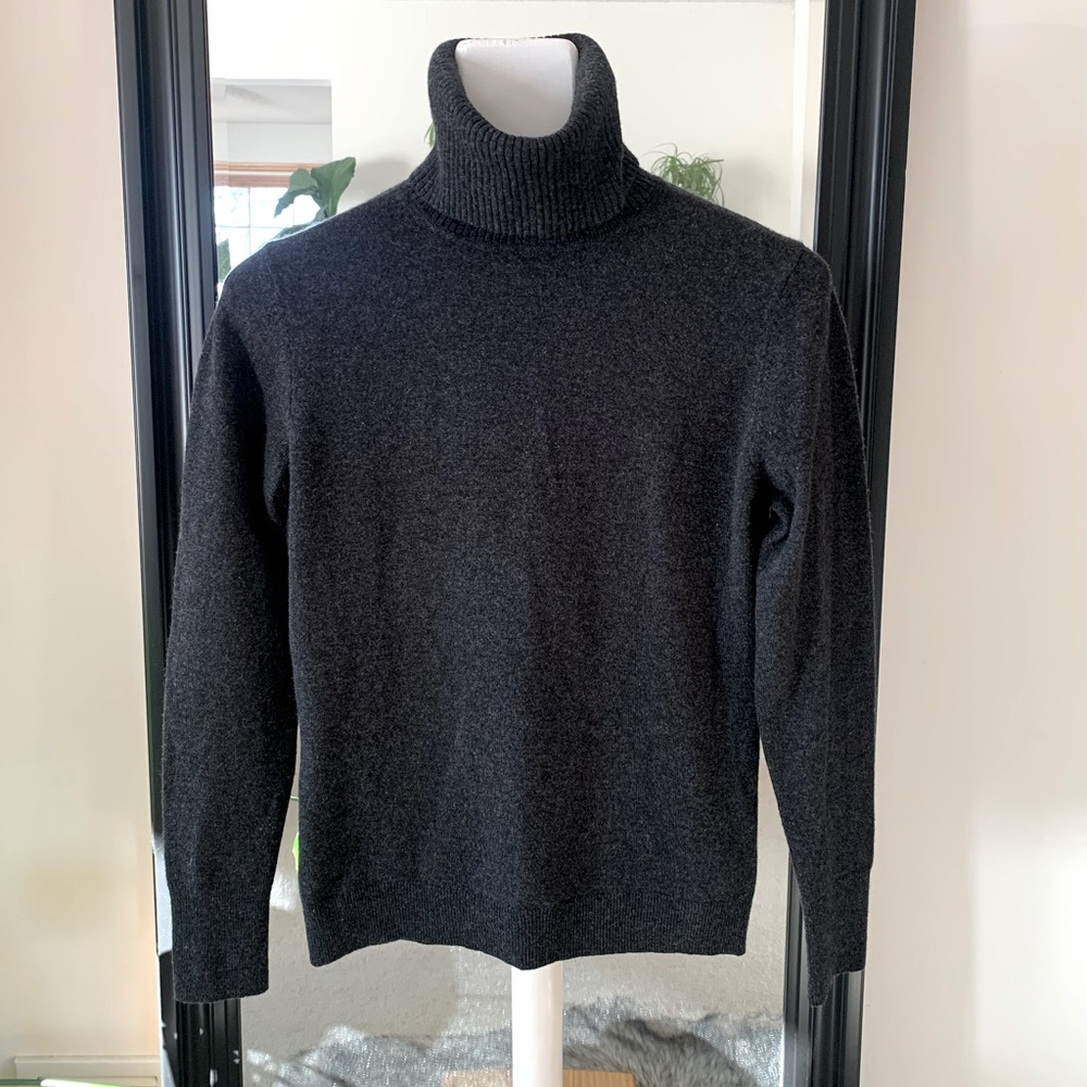 LAFAYETTE 148 New York Cashmere Sweater